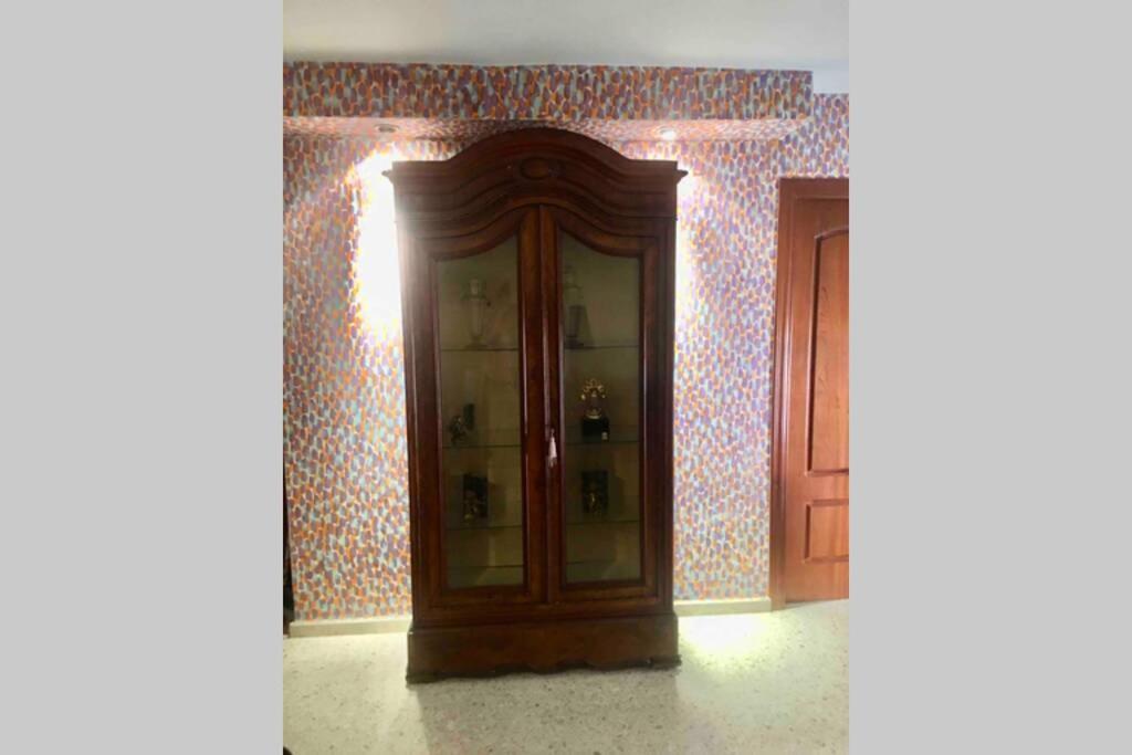 Confortable-Tranquilo Apartamento Junto Al Centro Malaga Exterior photo